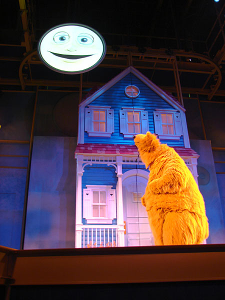 Bear & the Big Blue House and Luna (76.65 KB)
