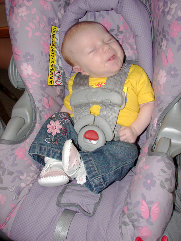 Katelyn, donning her Breadea&uacute;x Pizza t-shirt (228.54 KB)