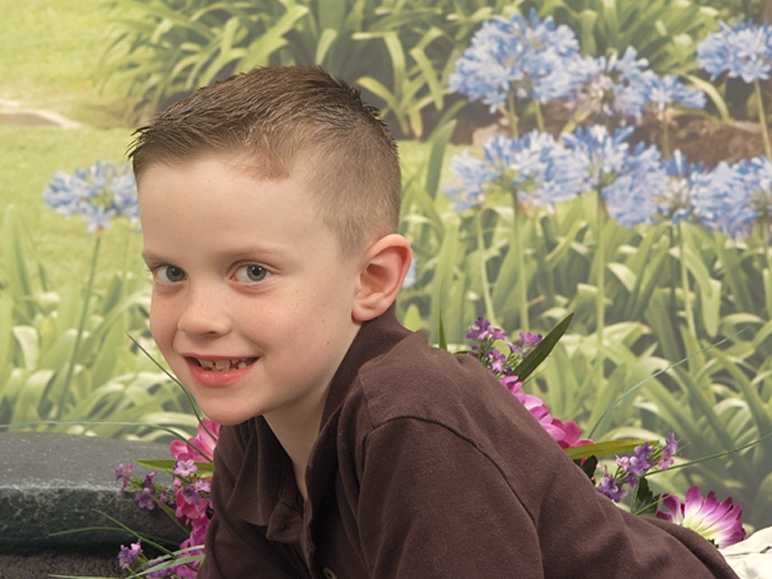 Jacob with that same springy backdrop (184.58 KB)